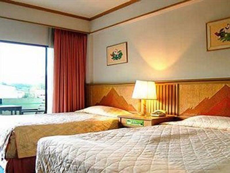 Rooks Holiday Hotel & Resort Mae Hong Son Bagian luar foto